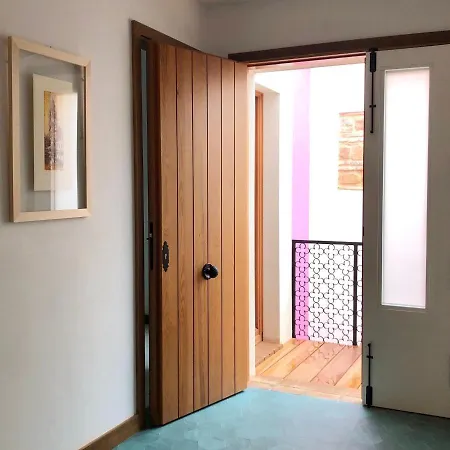 La Casa De La Escalera